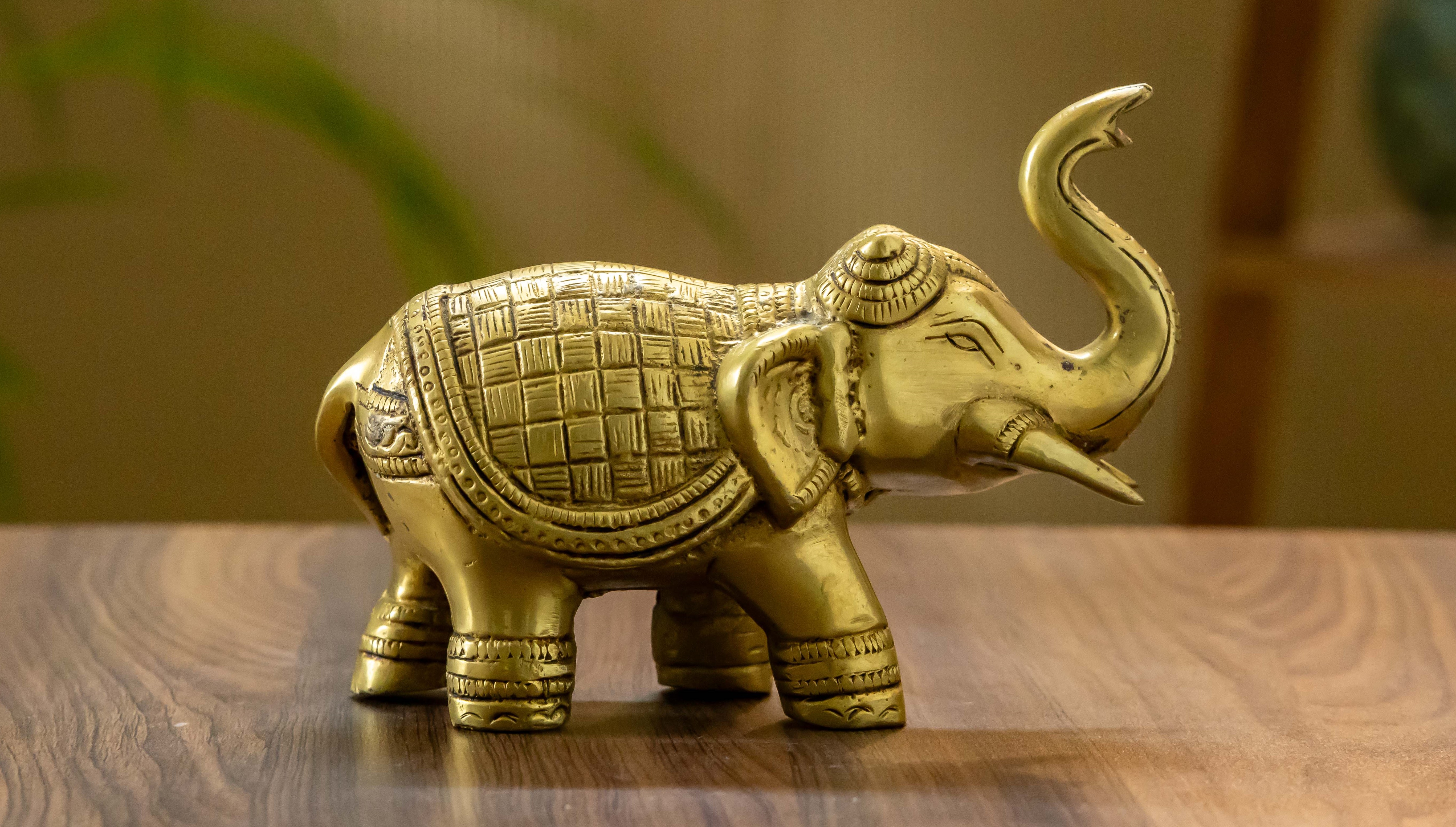 Handcrafted Brass Elephant Sculpture - Exquisite Artisan Design with Detailed Features
